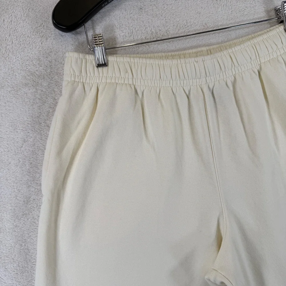 Nike Sportswear Club Mens Cargo Shorts Coconut Milk Fleece Lined Sz L CZ9956-113